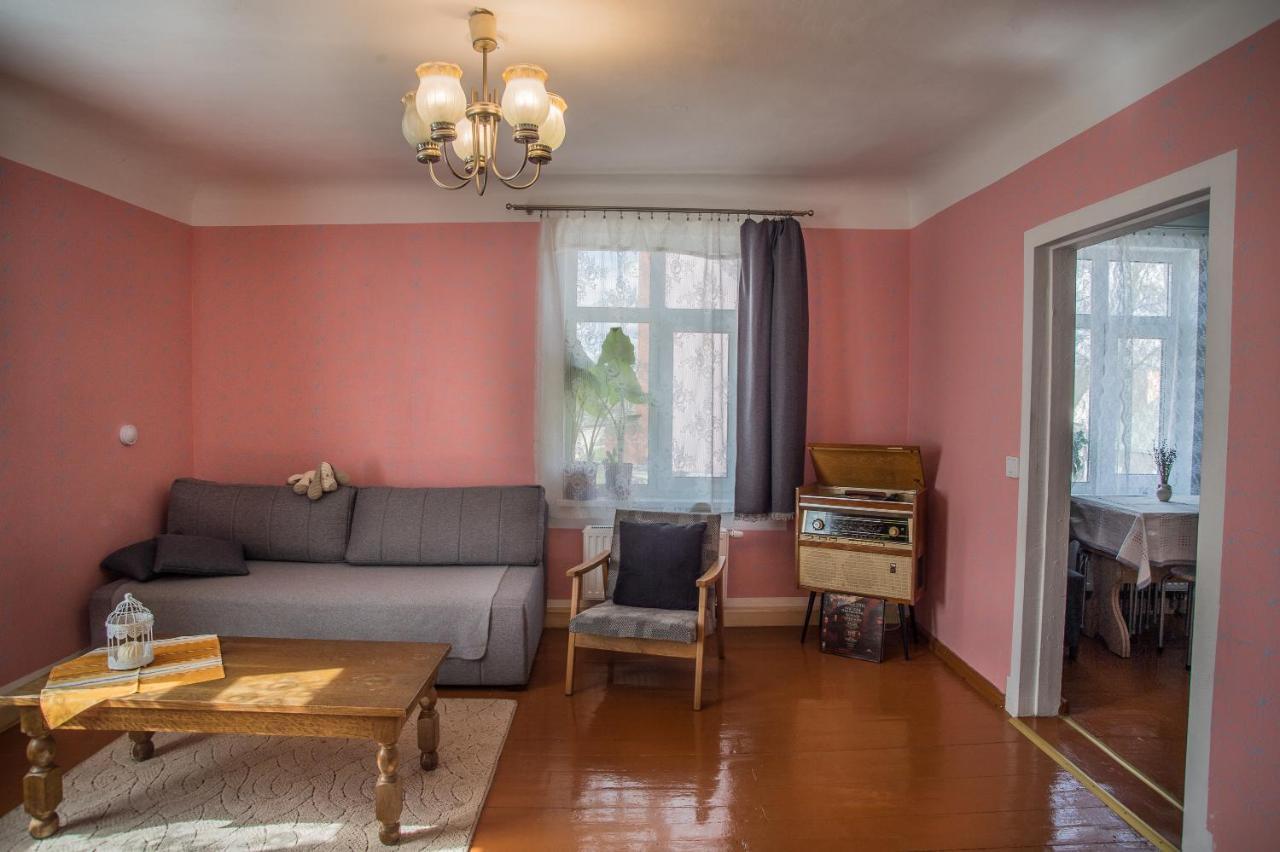 Timemachine Apartment Valmiera Bagian luar foto